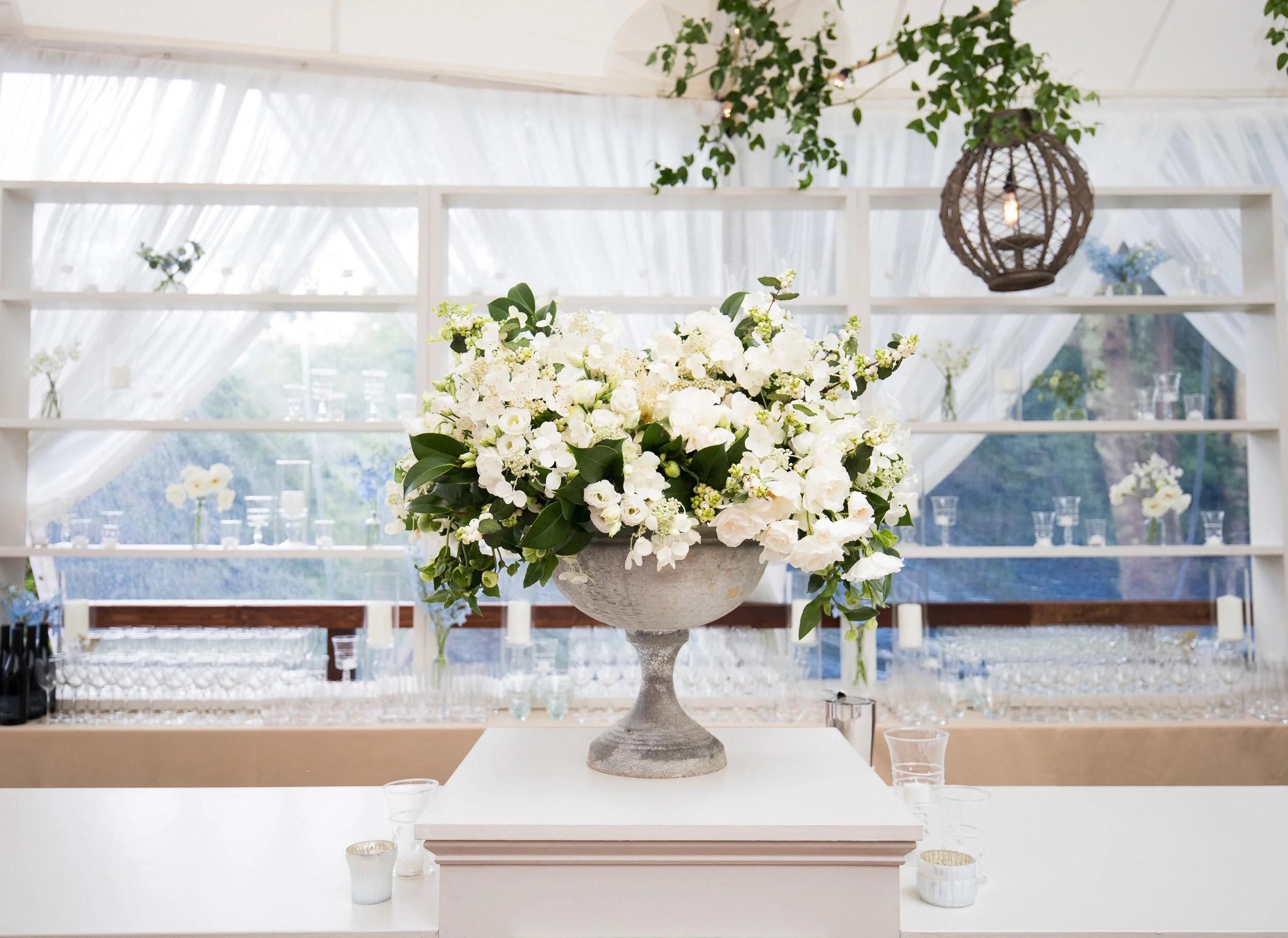 KDJ-Botanica-wedding-bar-arrangement-white-flowers.jpg