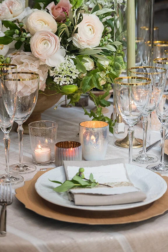 KDJ-Botanica-wedding-centerpiece-clooney-ranunculus.jpg
