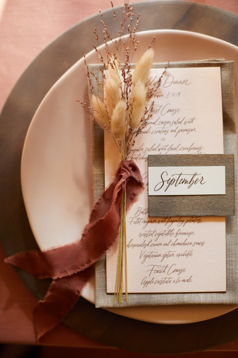 kdj-botanica-garden-trellis-wedding-place-setting.JPG