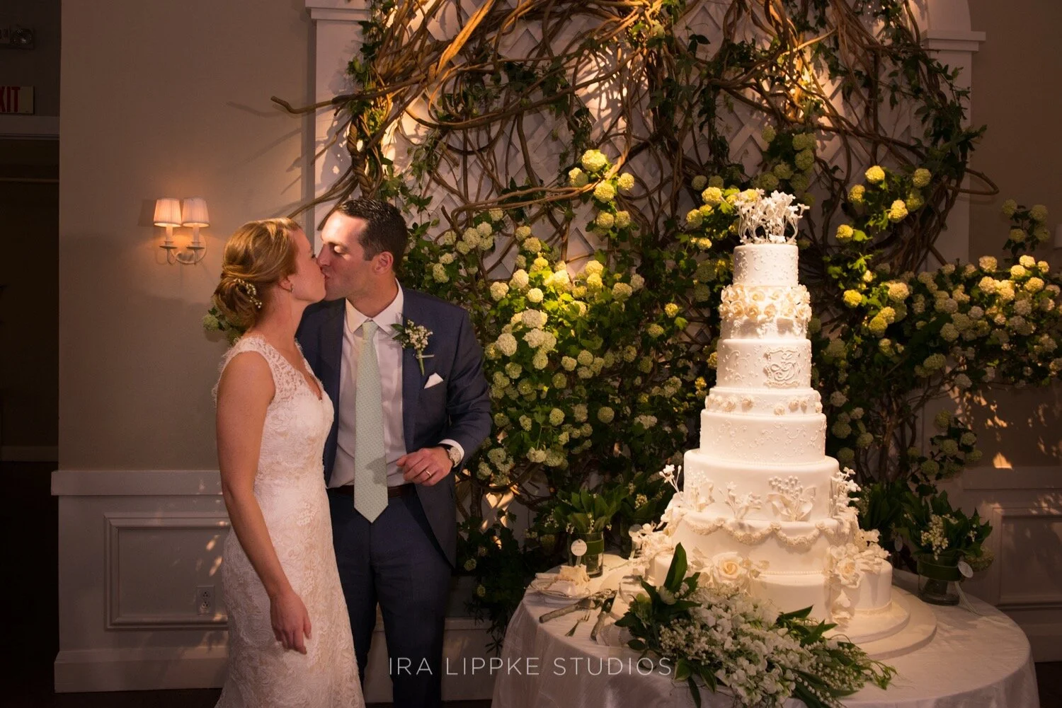 kdj-botanica-cape-cod-spring-wedding15.jpg