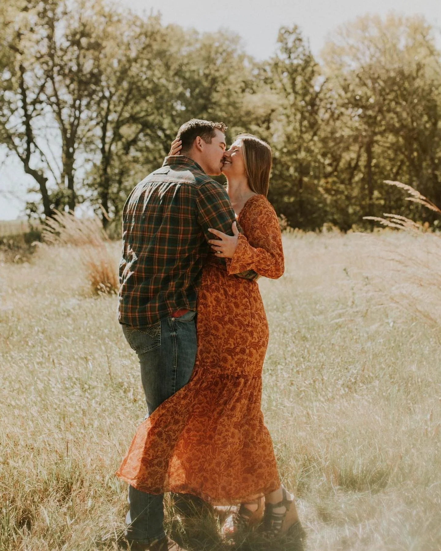 I wanted to dig in more to this shoot from today, but time has escaped me today!
This is my brother, and I love him so much! This is also his wife, whom I also love. Btw, she is super pregnant you just cant tell in this shot!!

Editing this photo bro
