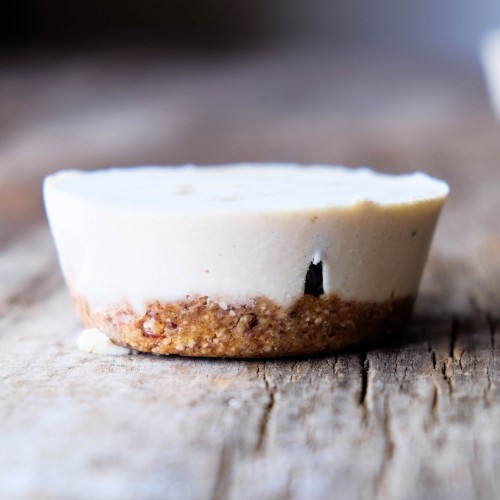 Raw Vegan Peanut Butter Cheesecake Bites