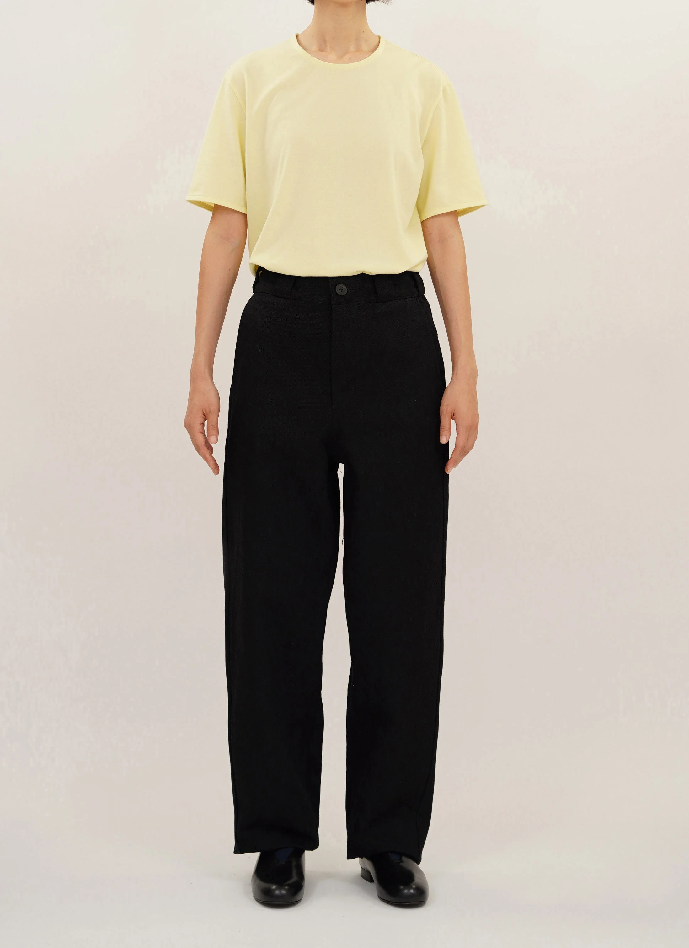 Organic Cotton Basic T-Shirt / Organic Cotton Black Denim Pants  