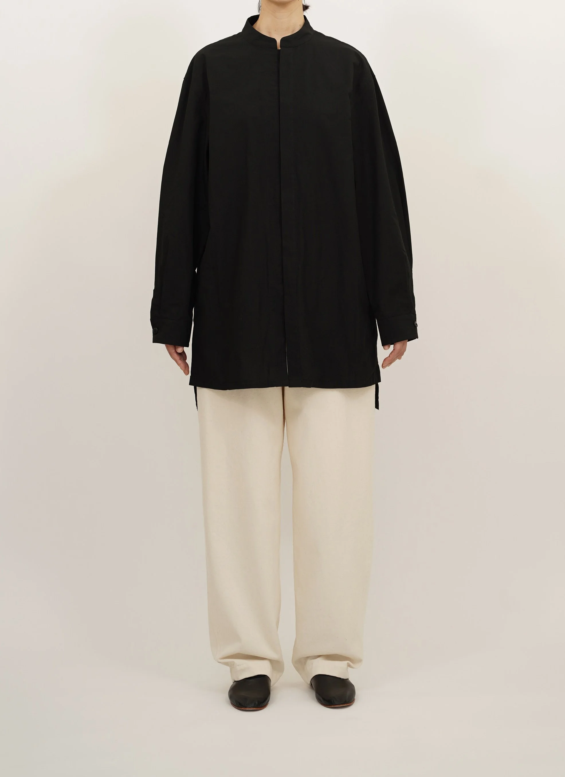  ORGANIC&nbsp;COTTON STAND COLLAR SHIRT  JPY 24.750 (22.500)  ORGANIC&nbsp;COTTON NATURAL DENIM PANTS  JPY 24.200 (24.000) 