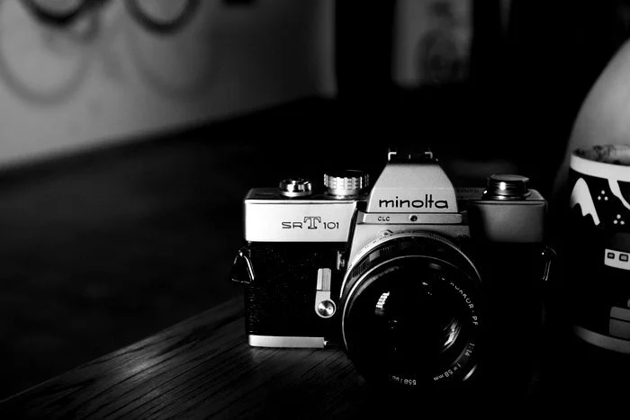 Black-and-white-cover_935adec67b324b146ff212ec4c69054f.jpg