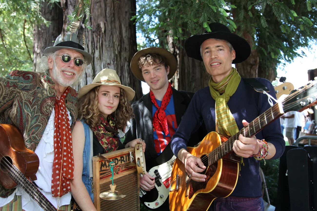 Hobo (+the Songdogs).jpg
