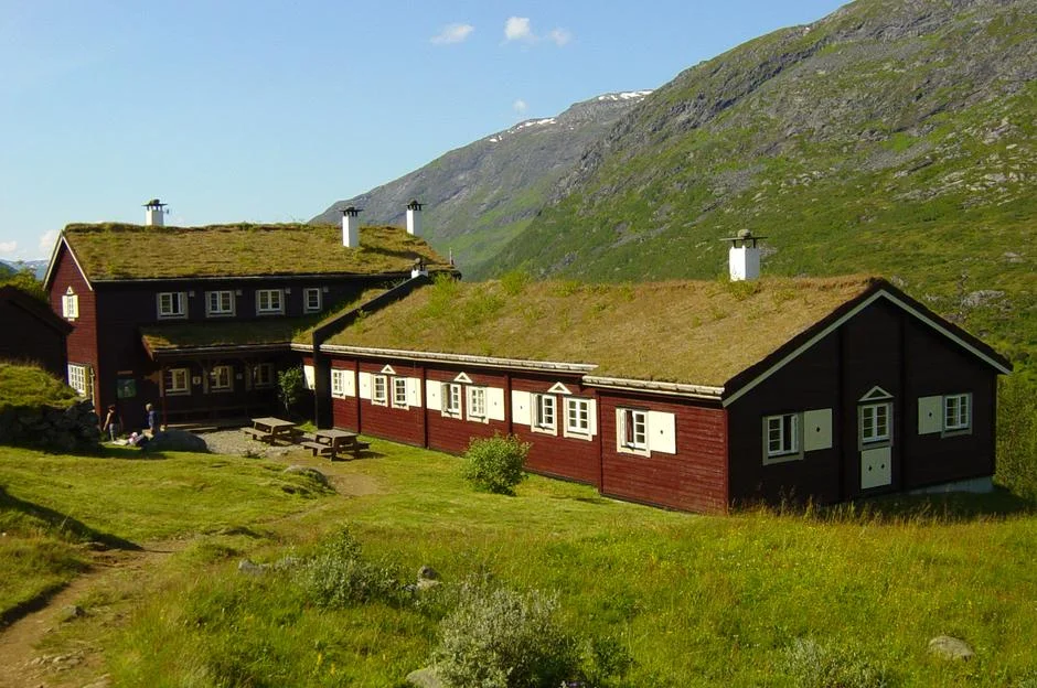 Skogadalsbøen turisthytte. Foto: DNT