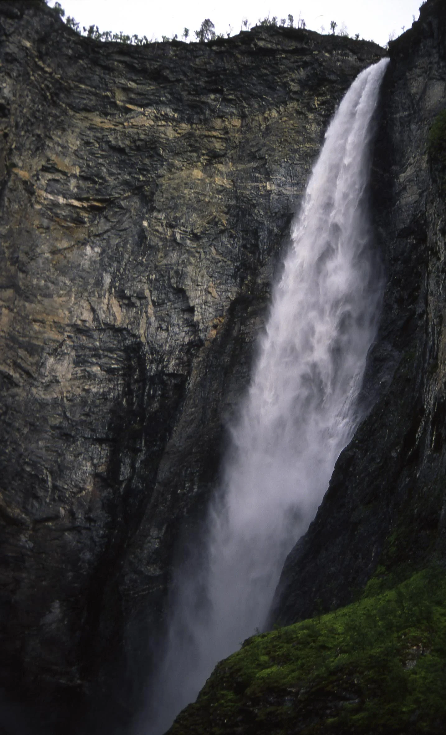 Vettisfossen-2.jpg