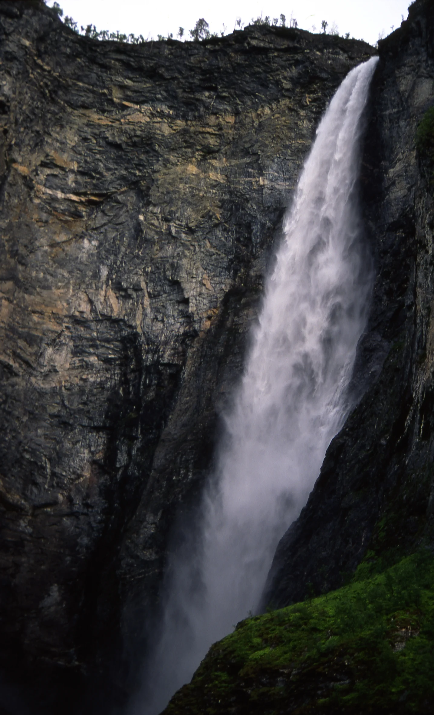 Vettisfossen-2.jpg