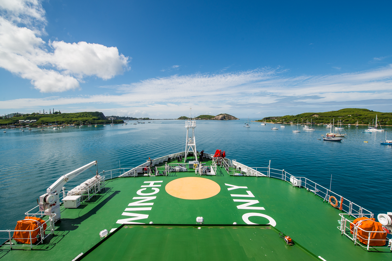 Setting off from Nouméa with RV Sonne on December 21st, 2016.