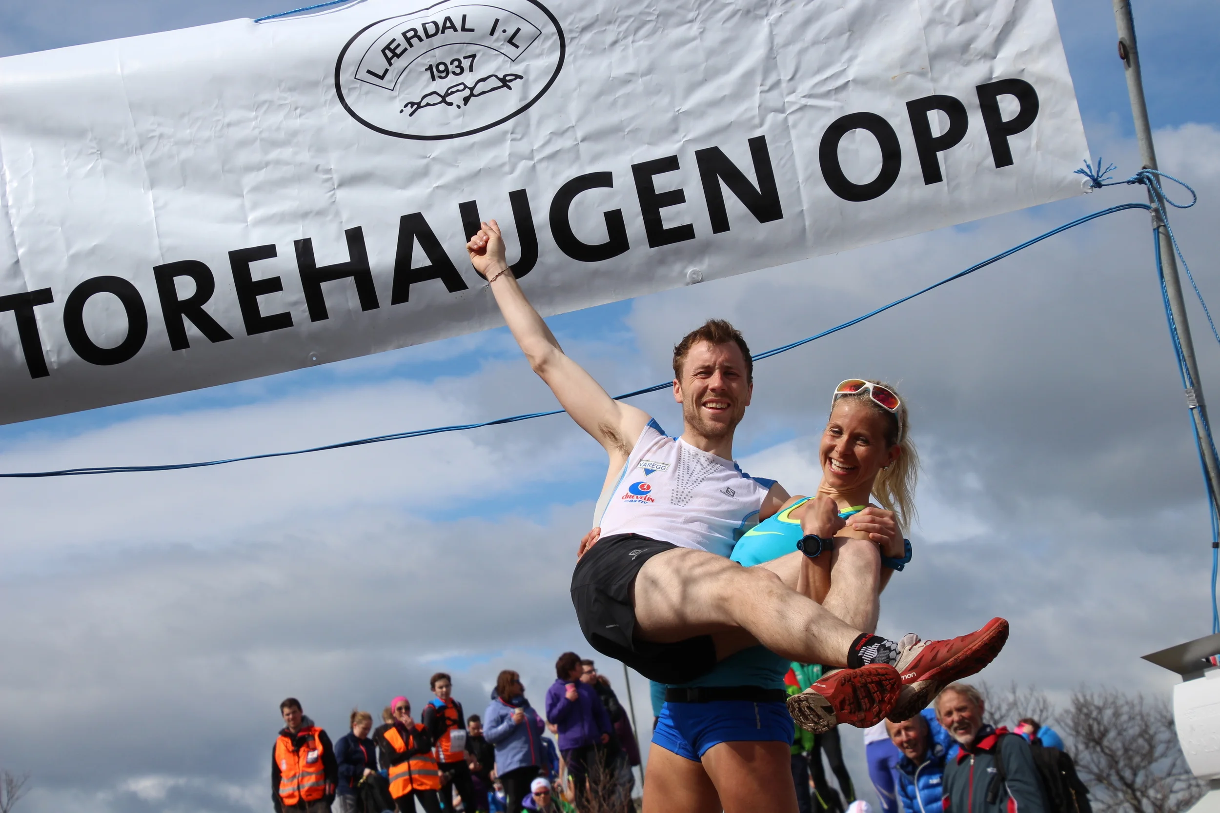 Vi ynskjer vell møtt til nye duellar neste år!