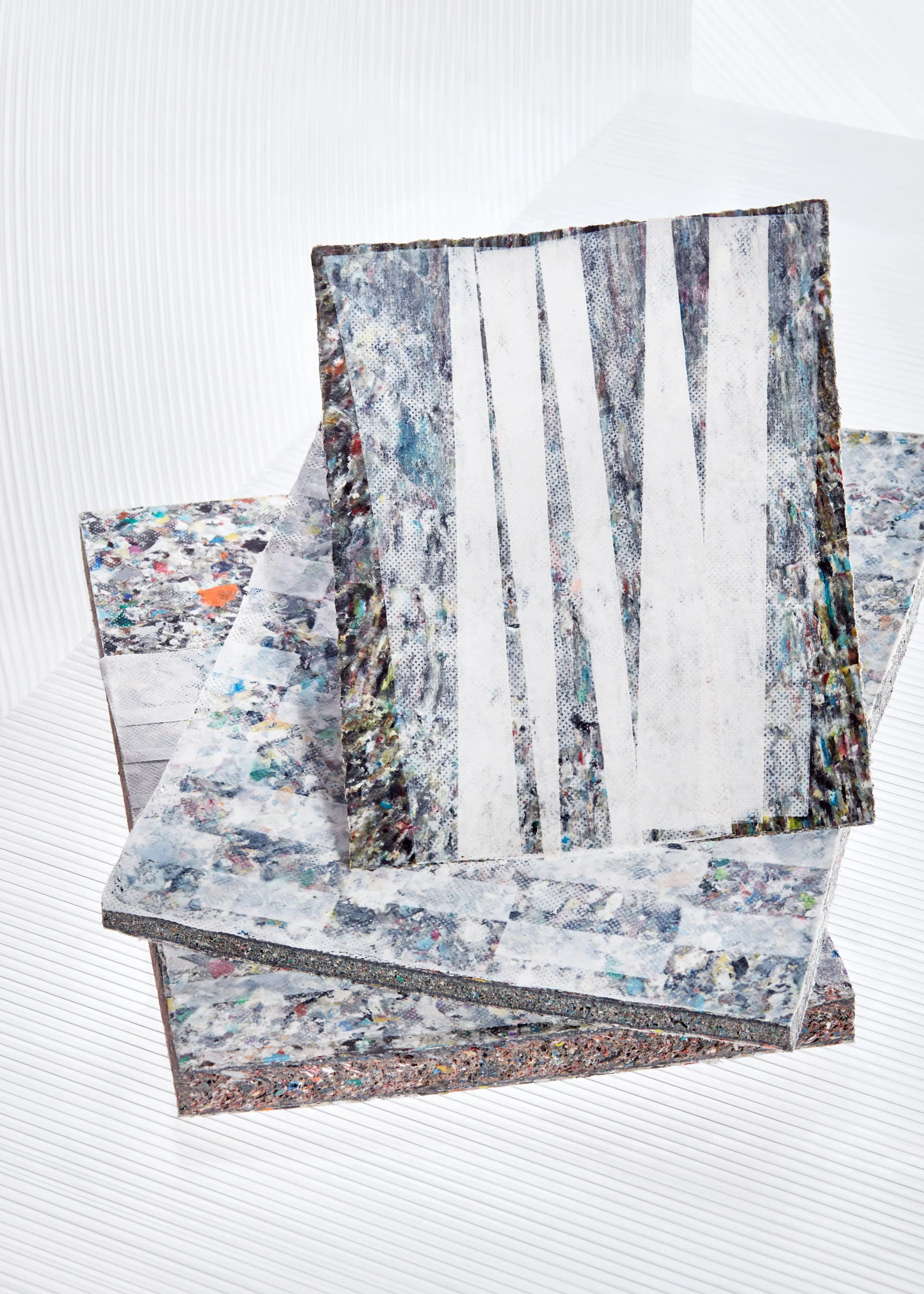 envisions-ECO-oh!-recycled plastics in process-photography-Ronald Smits-08.jpg
