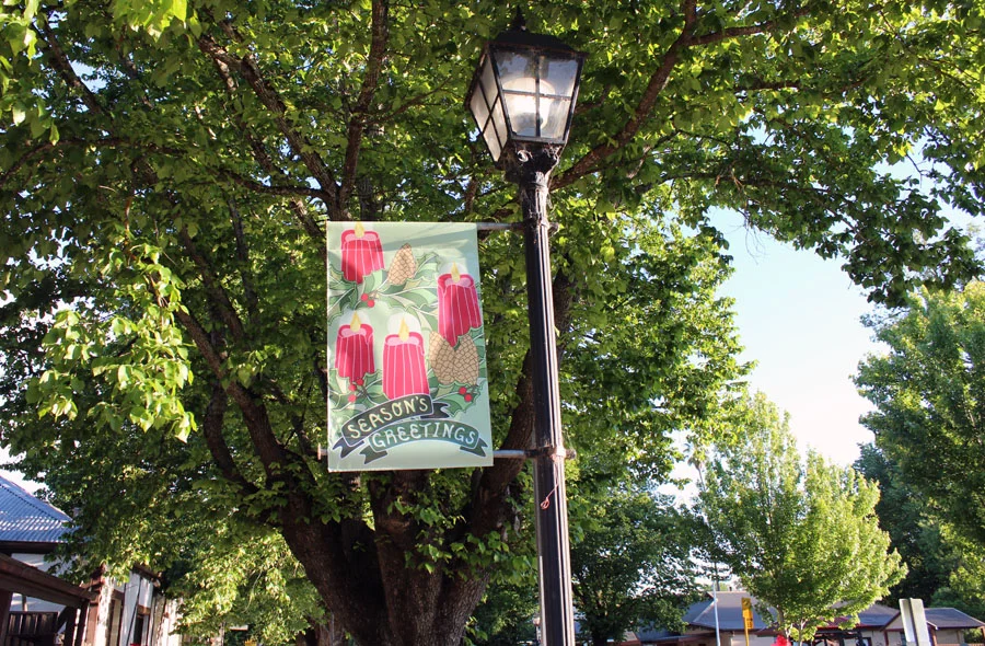 candles_banner_905.jpg