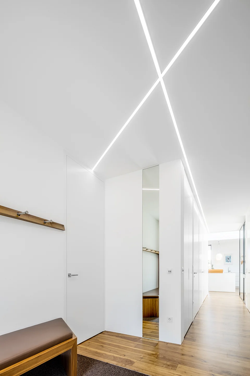 HAUS S.