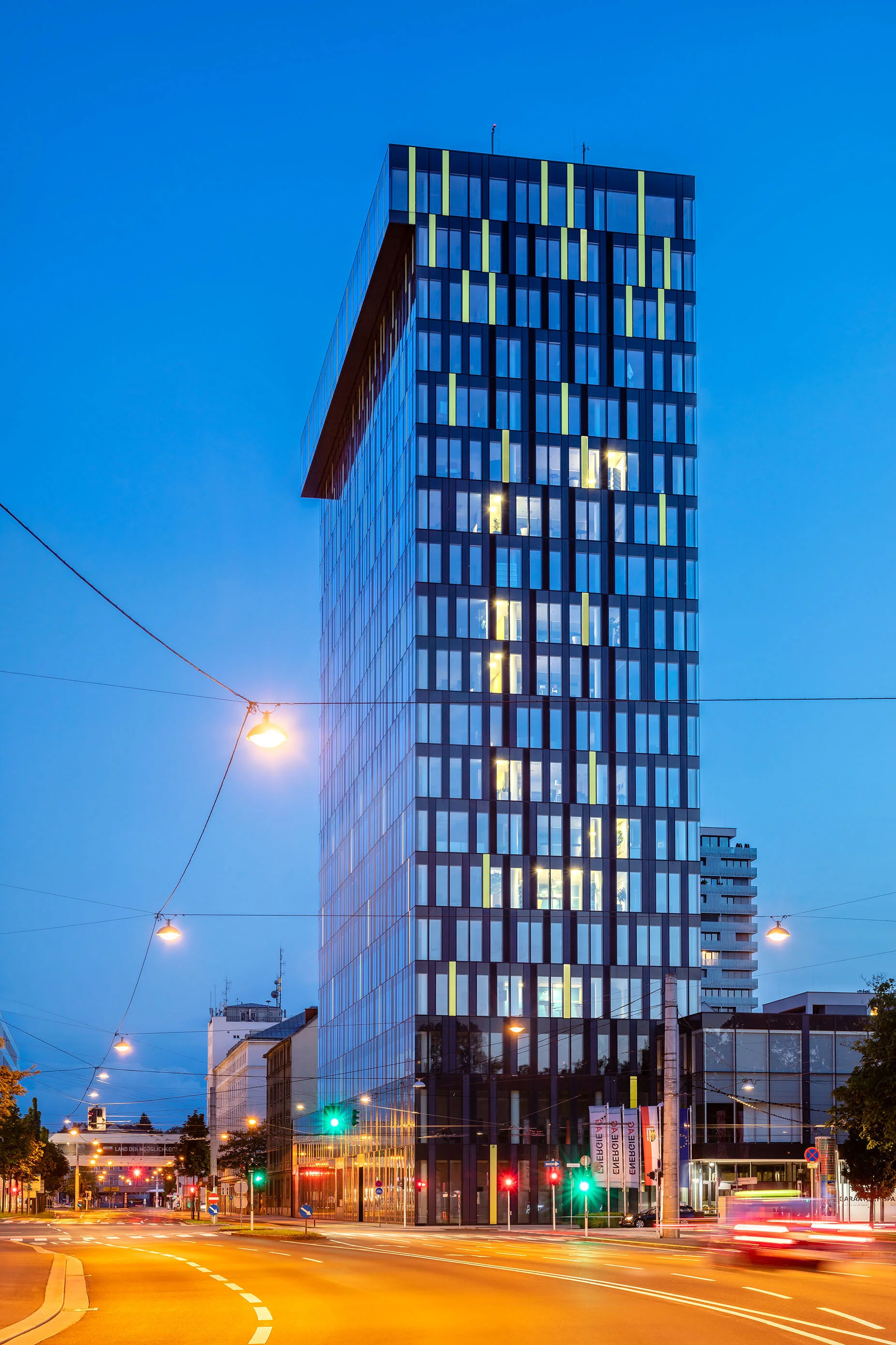 POWER TOWER LINZ
