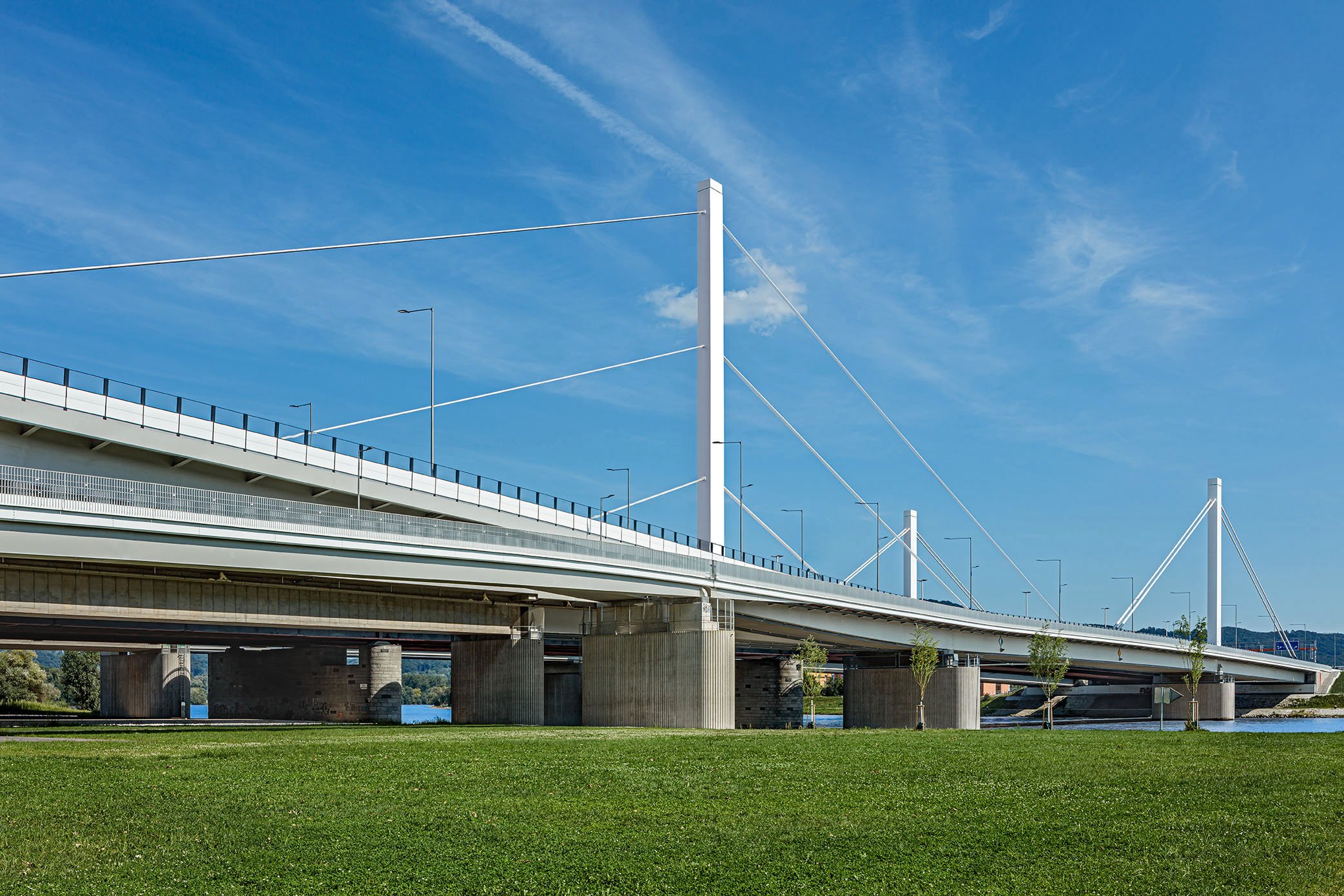 VOESTBRÜCKE LINZ - SOLID architecture