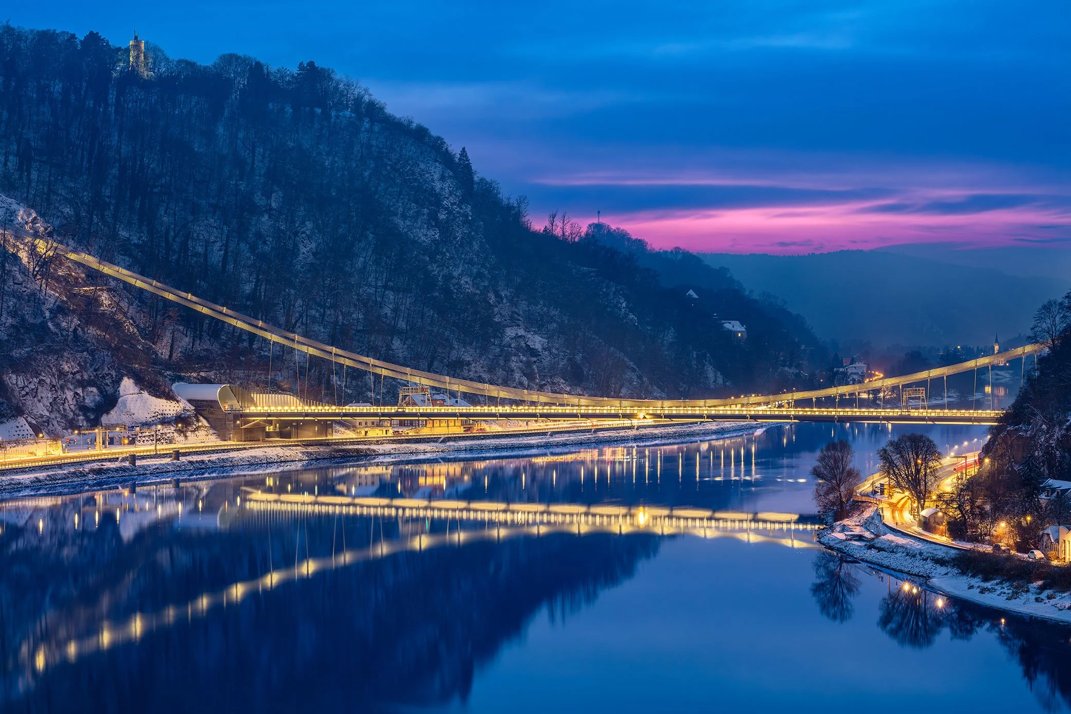 DONAUTALBRÜCKE LINZ