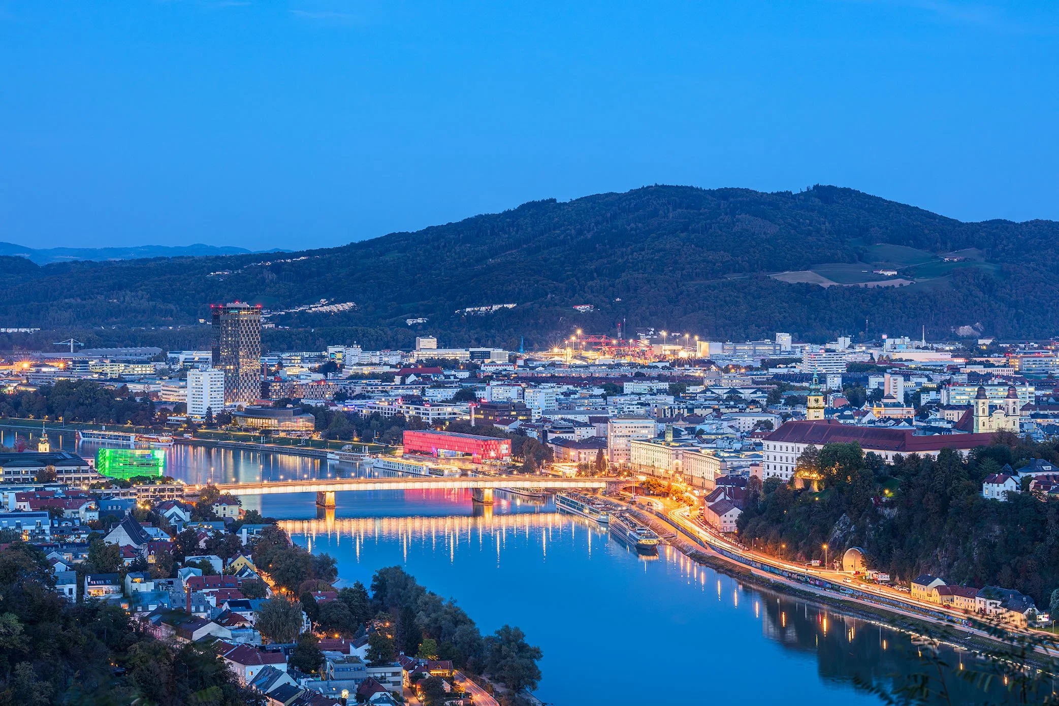 DONAULÄNDE LINZ