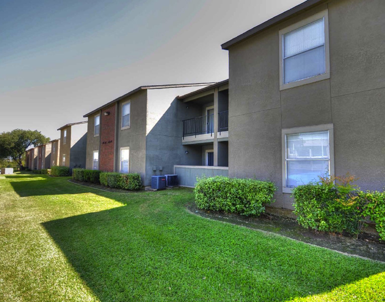 Arlington,+Texas+-+202+Units.jpg