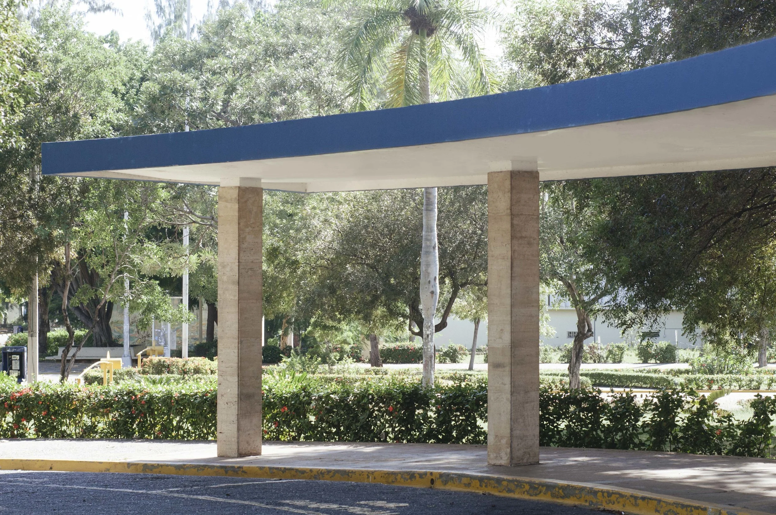  Pasarela de la Facultad de Ingenieria y Arquitectura UASD 