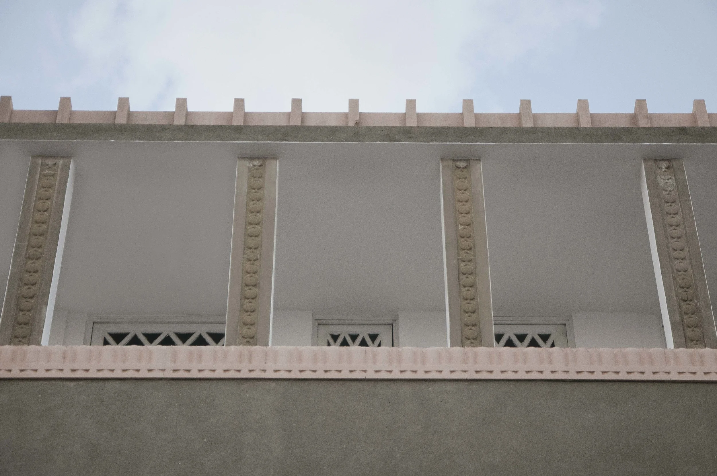  Edificio Fernández.&nbsp;(antigua Casa Plavime)&nbsp;Junto a Leo Pou Ricart. 