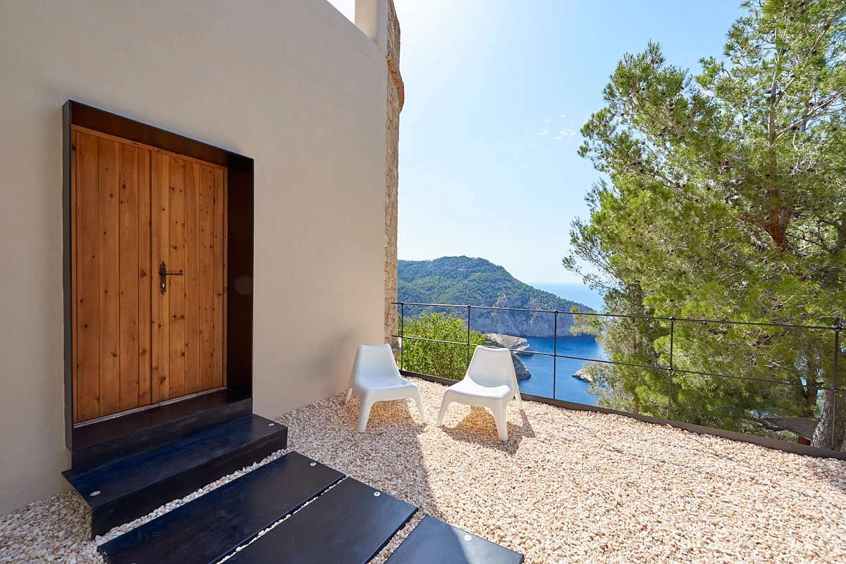 terrace1.jpg