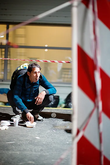 Austria / Burgenland / Nickelsdorf / 20.09.2015 / In Nickelsdorf thousands of refugees have arrived on Monday again. With additional protection seekers is expected, at the same time the further transport to other parts of Austria is already underway.