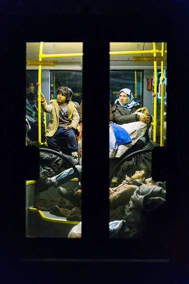 Austria / Burgenland / Nickelsdorf / 20.09.2015 / In Nickelsdorf thousands of refugees have arrived on Monday again. With additional protection seekers is expected, at the same time the further transport to other parts of Austria is already underway.