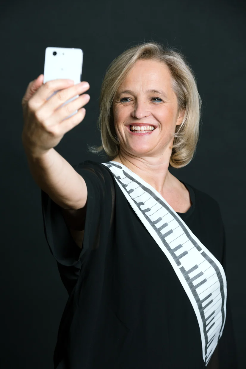 Mag. Anja Kaller, Pianistin und Kabarettistin in Wien