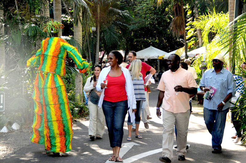Visitors at the BNT Wine and Art Festival 2015