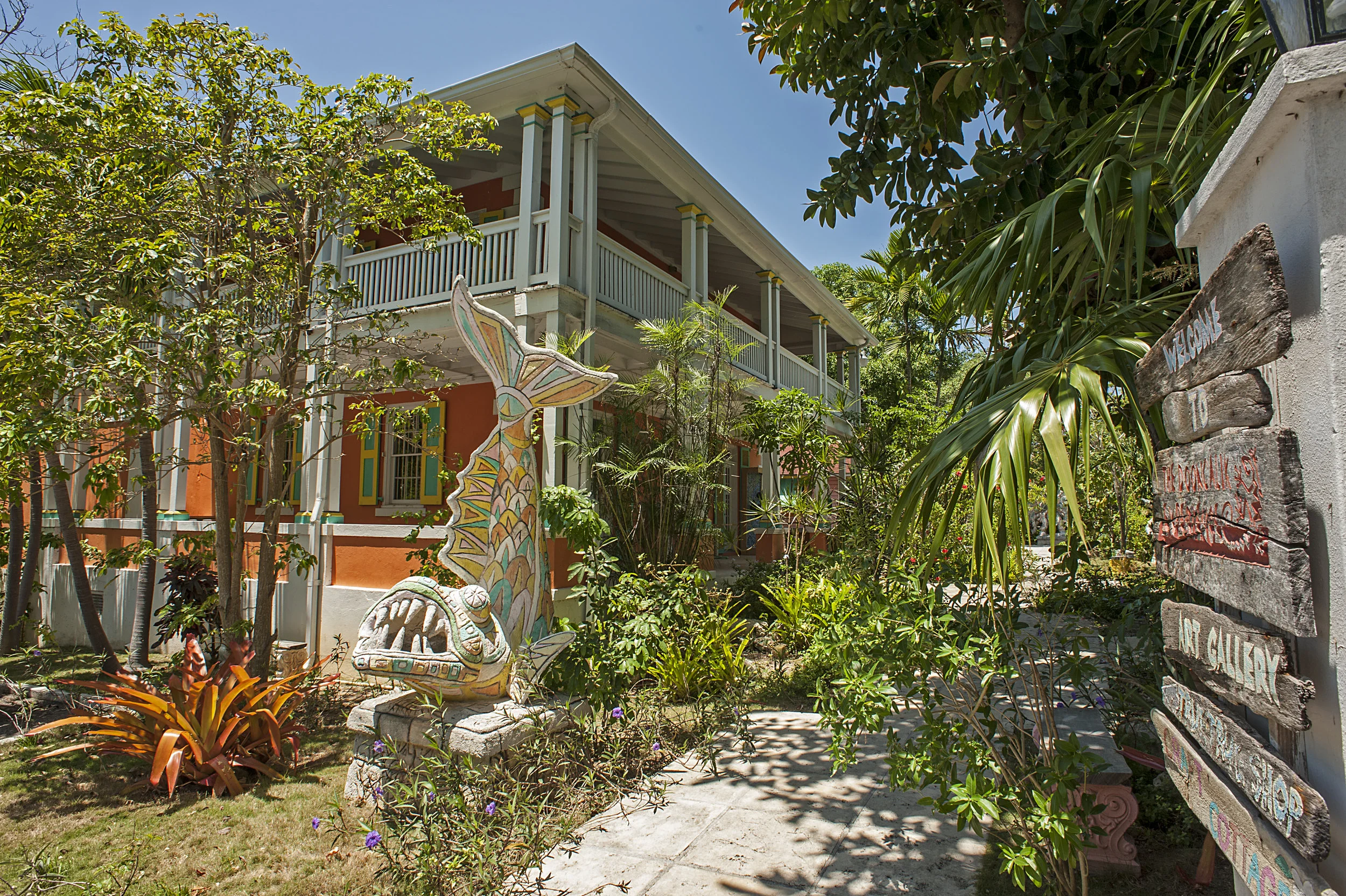 Entry to Doongalik Studios.