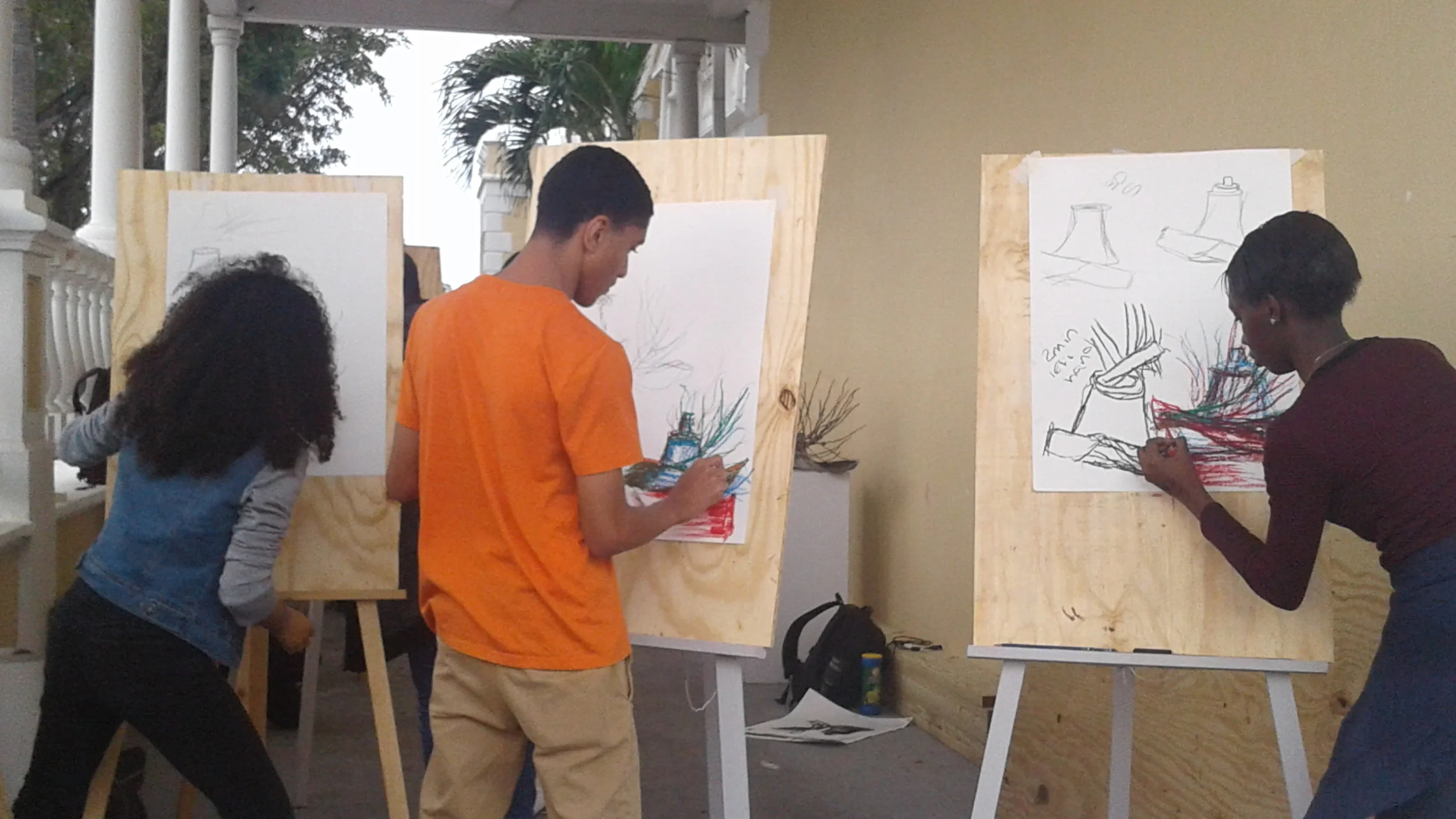 Thirty seconds goes by quickly in this “rotational” drawing exercise.