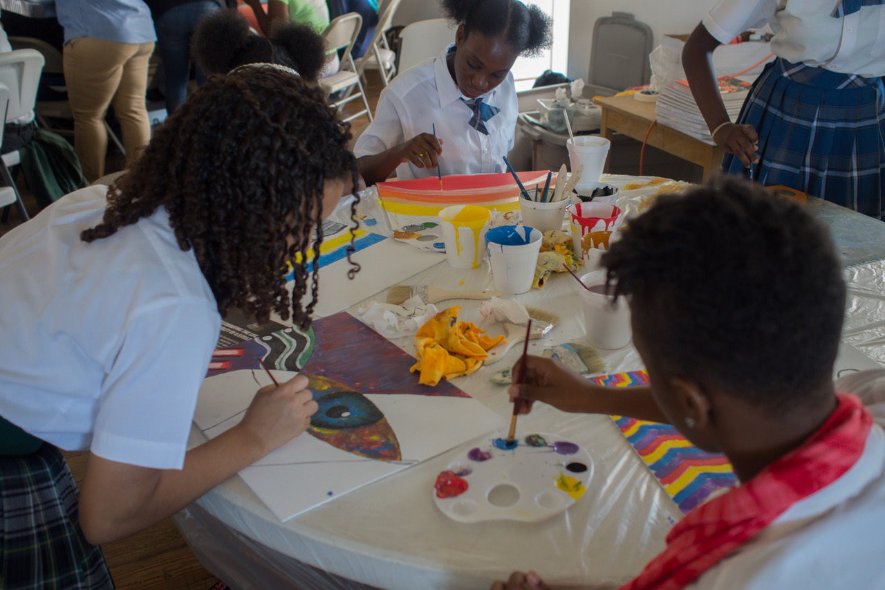 Students making art at Eleuthera workshop.