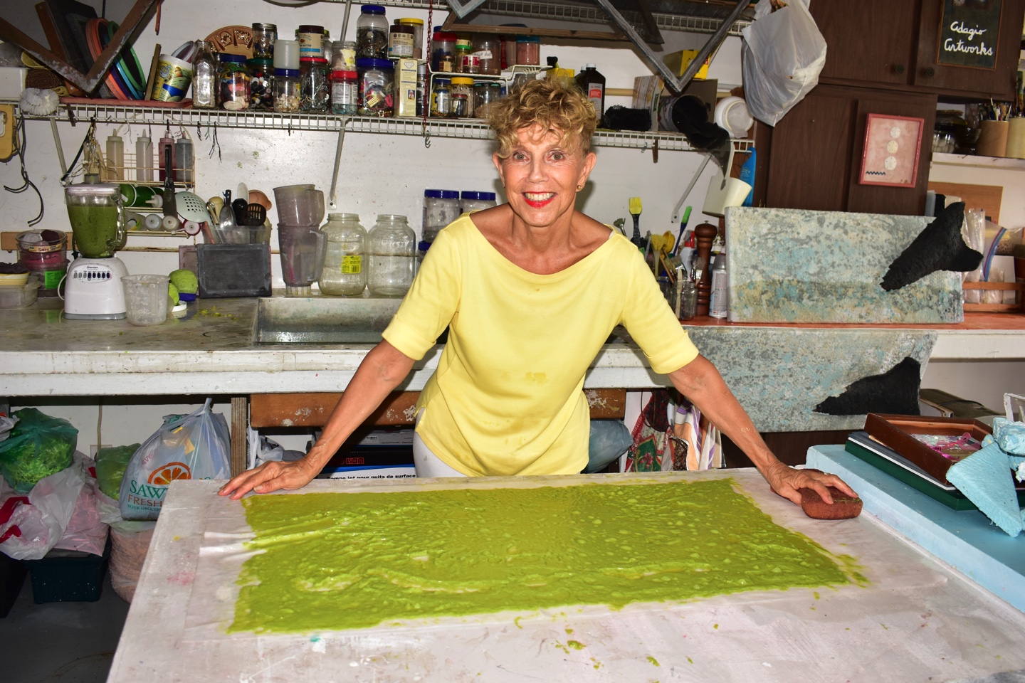 Del Foxton in Adagio Studio in Freeport. Image by Jenneva Russell of the Freeport News.