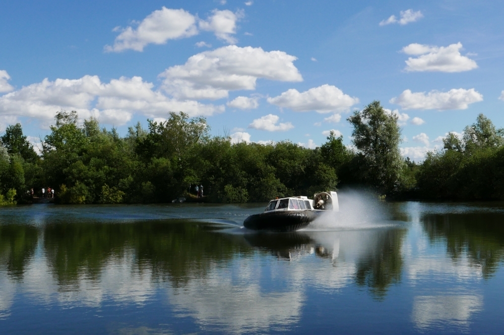 Hoveraid on Deep pool