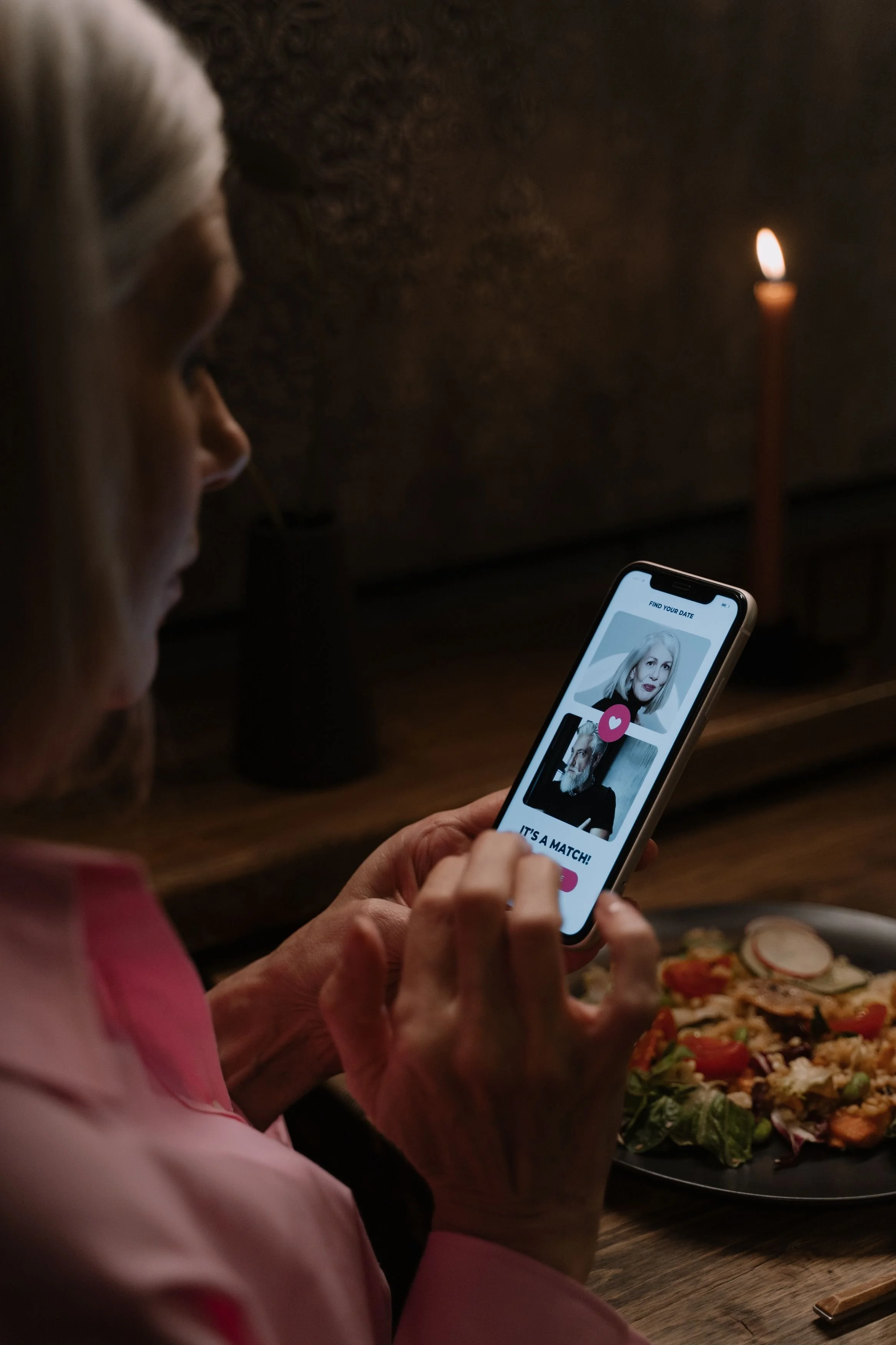 Dreading Every New Match? Therapist Reveals The Signs Of Dating App Fatigue And What To Do About It