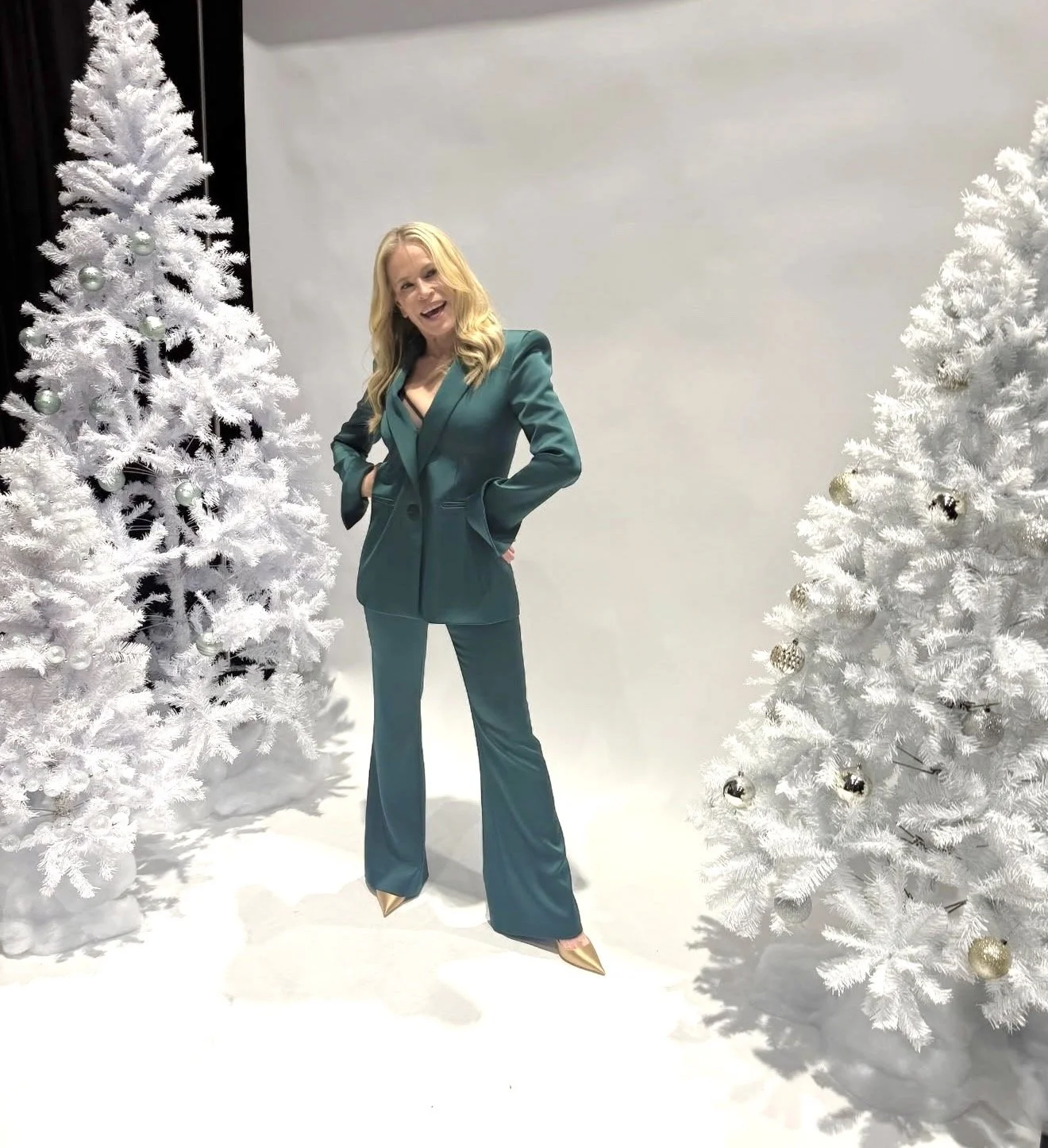 Chelsea Handler To Host The Fourth Annual Aspen Snow Ball + Kate Hudson To Perform