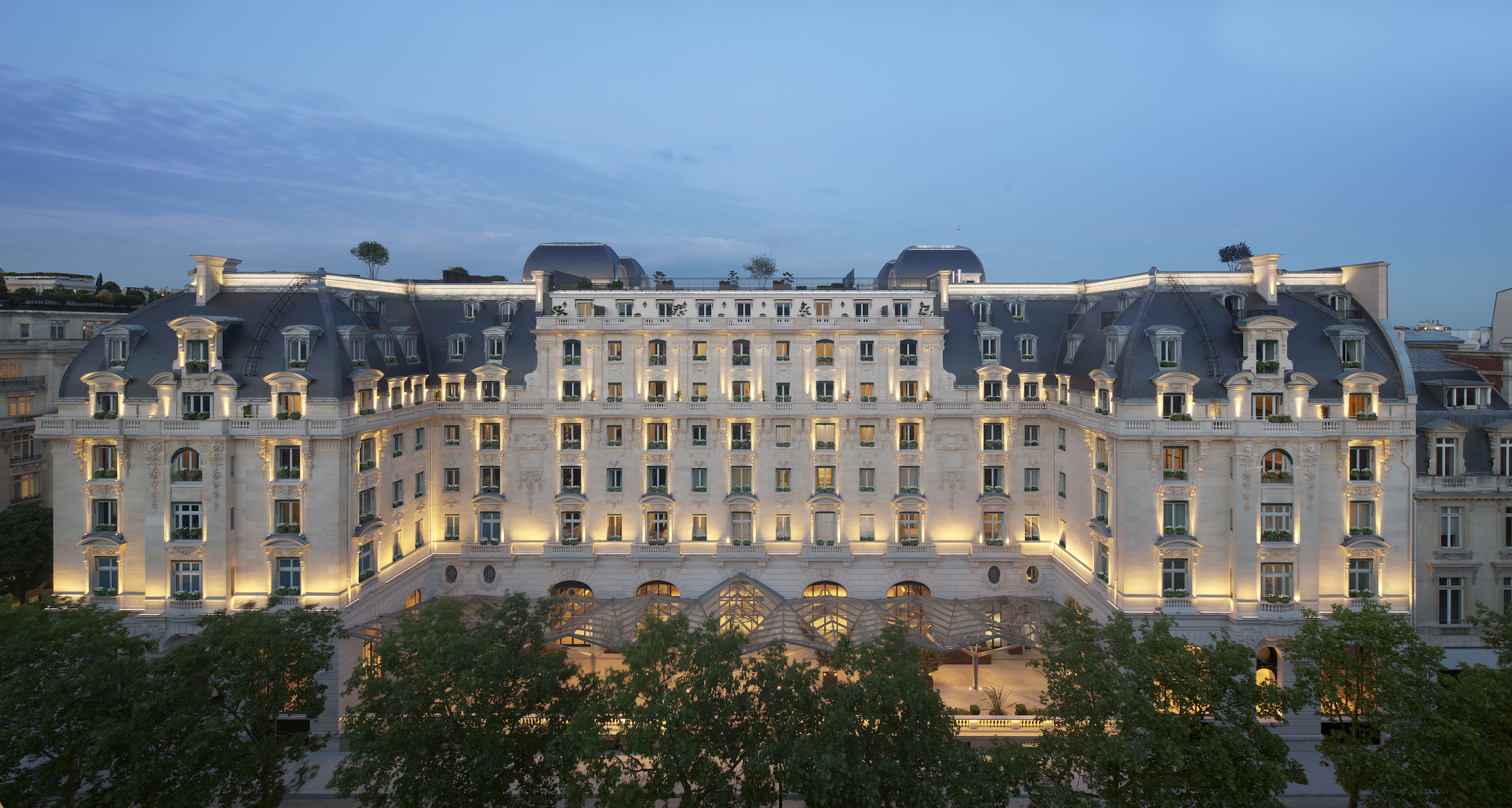 the-fashion-week-edit-paris-and-milans-most-coveted-addresses-seele-magazine Peninsula Paris.png