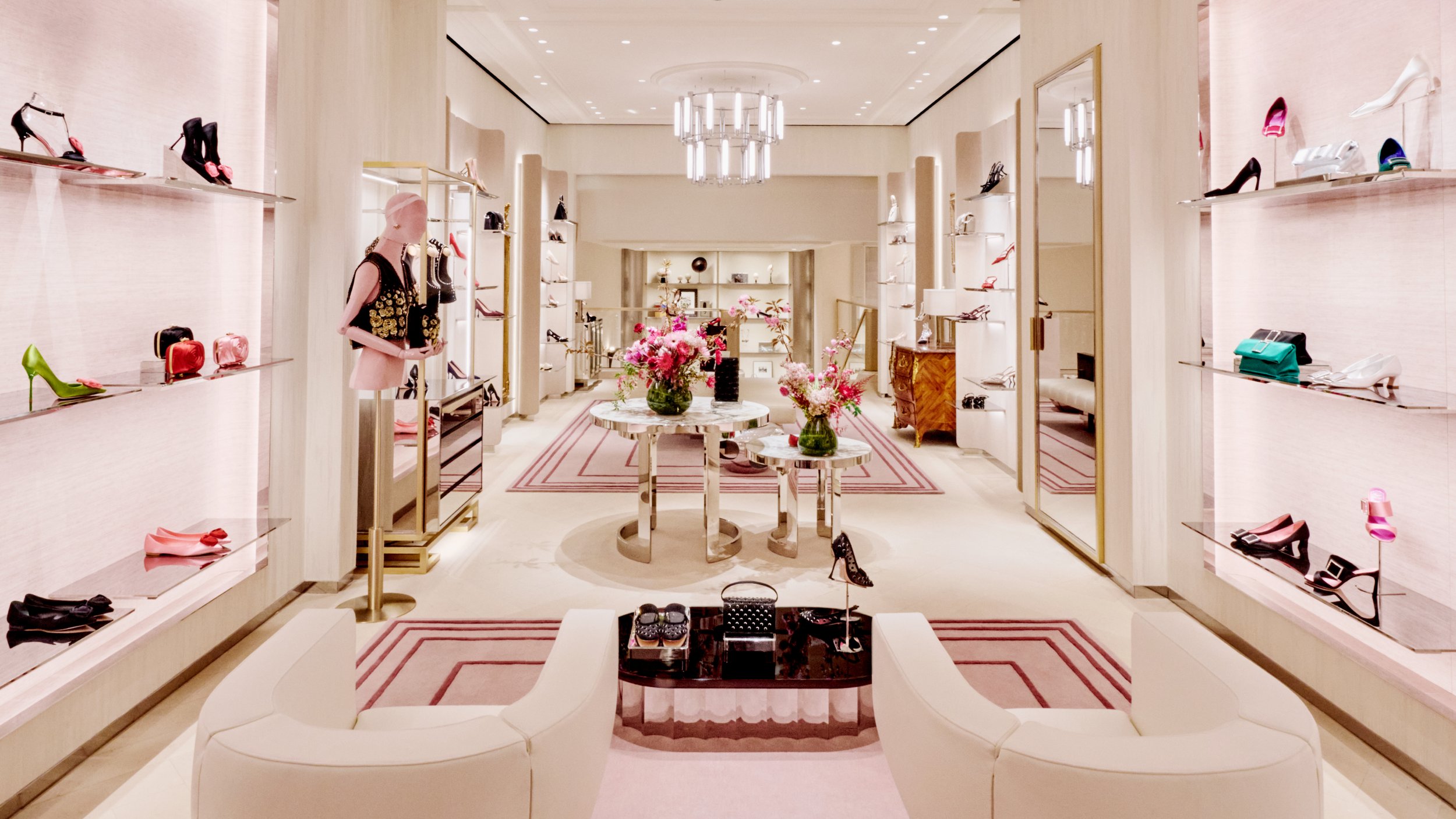 roger-vivier-opens-a-new-paris-flagship-location-on-rue-du-faubourg-saint-honoré-seele-magazine 1.jpg