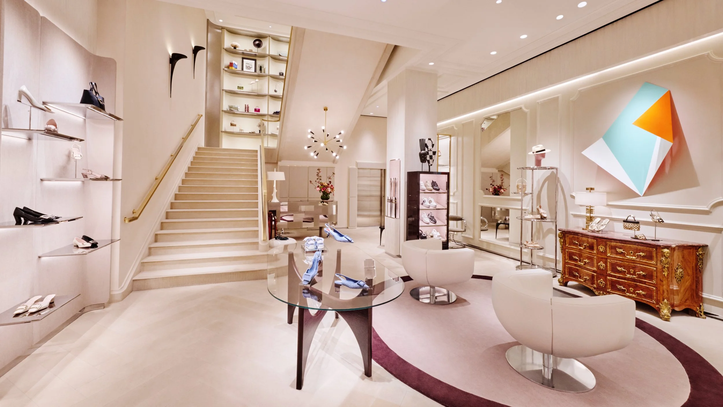 roger-vivier-opens-a-new-paris-flagship-location-on-rue-du-faubourg-saint-honoré-seele-magazine 3.jpg