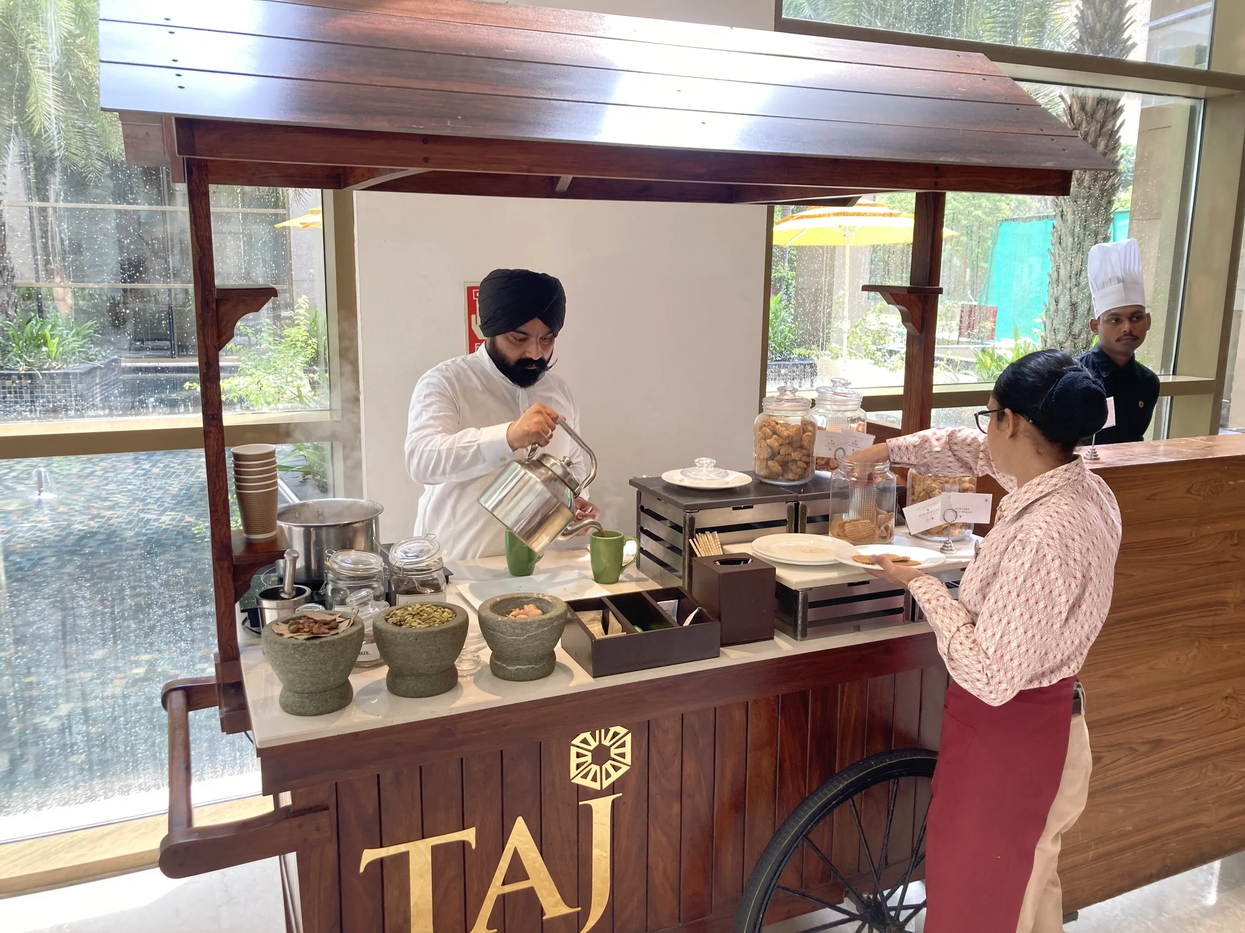 hotel-review-taj-swarna-amritsar-seele-magazine-rameshinder-singh-sandhu 1.jpg