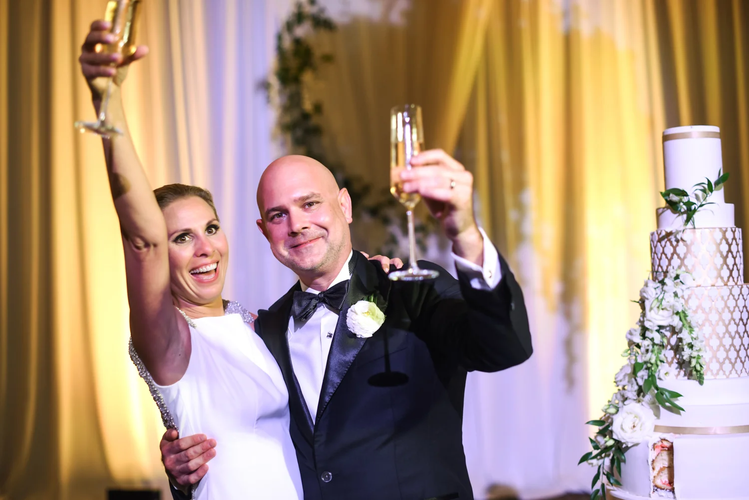 Dalton-Wedding-Shannon-Skloss-Photography-Omni-Fort-Worth-234.jpg