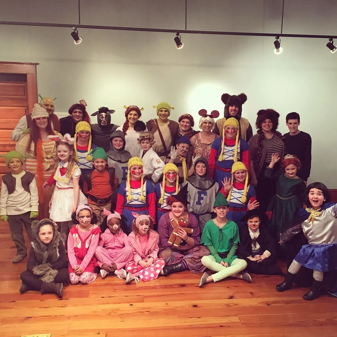 shrek cast.jpg