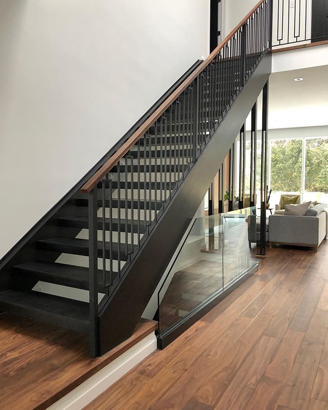 Modern open rise 😍😍😍 #stairsbymillennium
#stairs #ajax #homeimprovement #homesweethome #custom #builtforyou #homestyle #interiordesign #home #designlife #stairsofinstagram