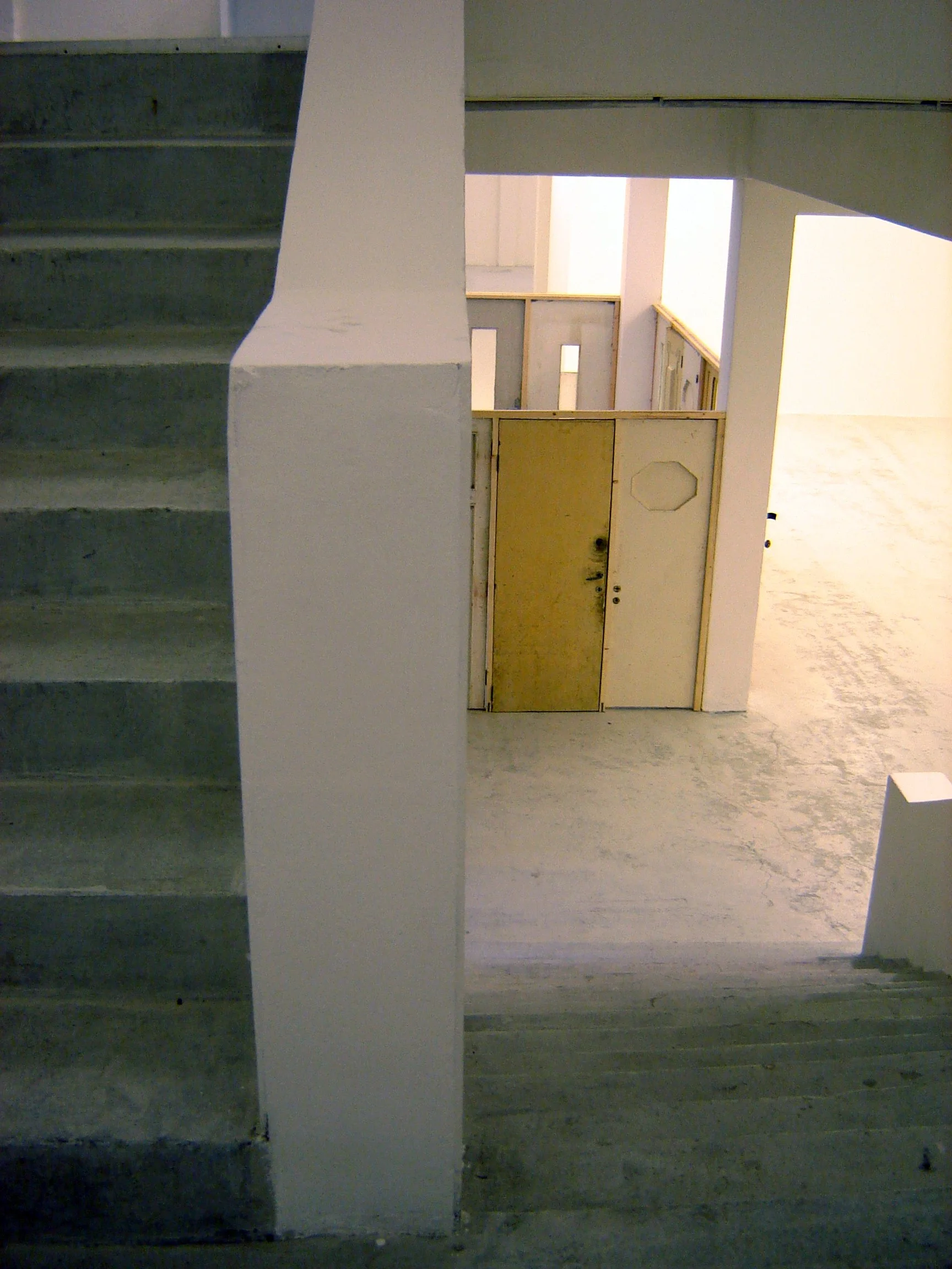 Terminus: I can't tell where I end and you begin. (2009)