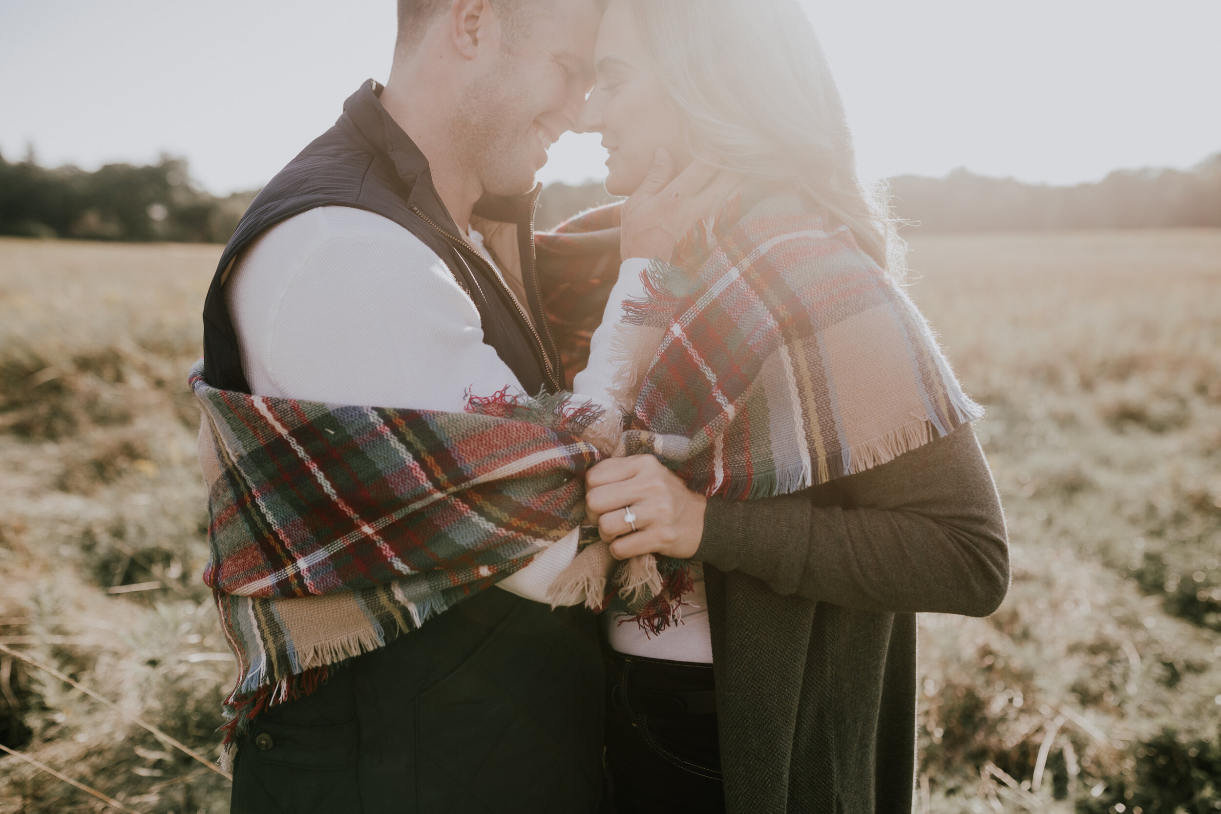 Knox Farms Buffaloi Engagement Photography-1018.jpg