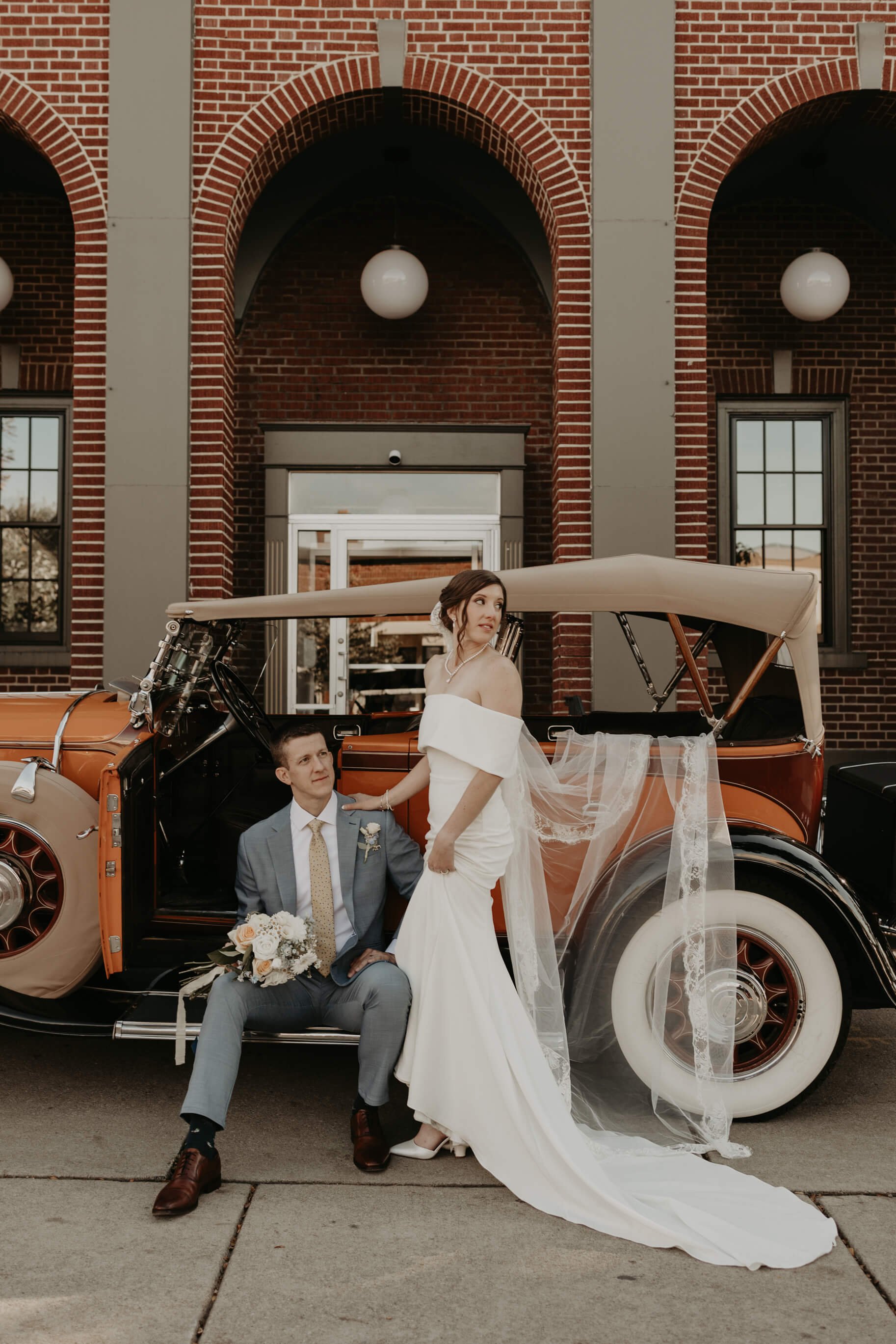 the-bank-east-aurora-Buffalo-wedding-photographer-Seventh-Arrow-2500.jpg