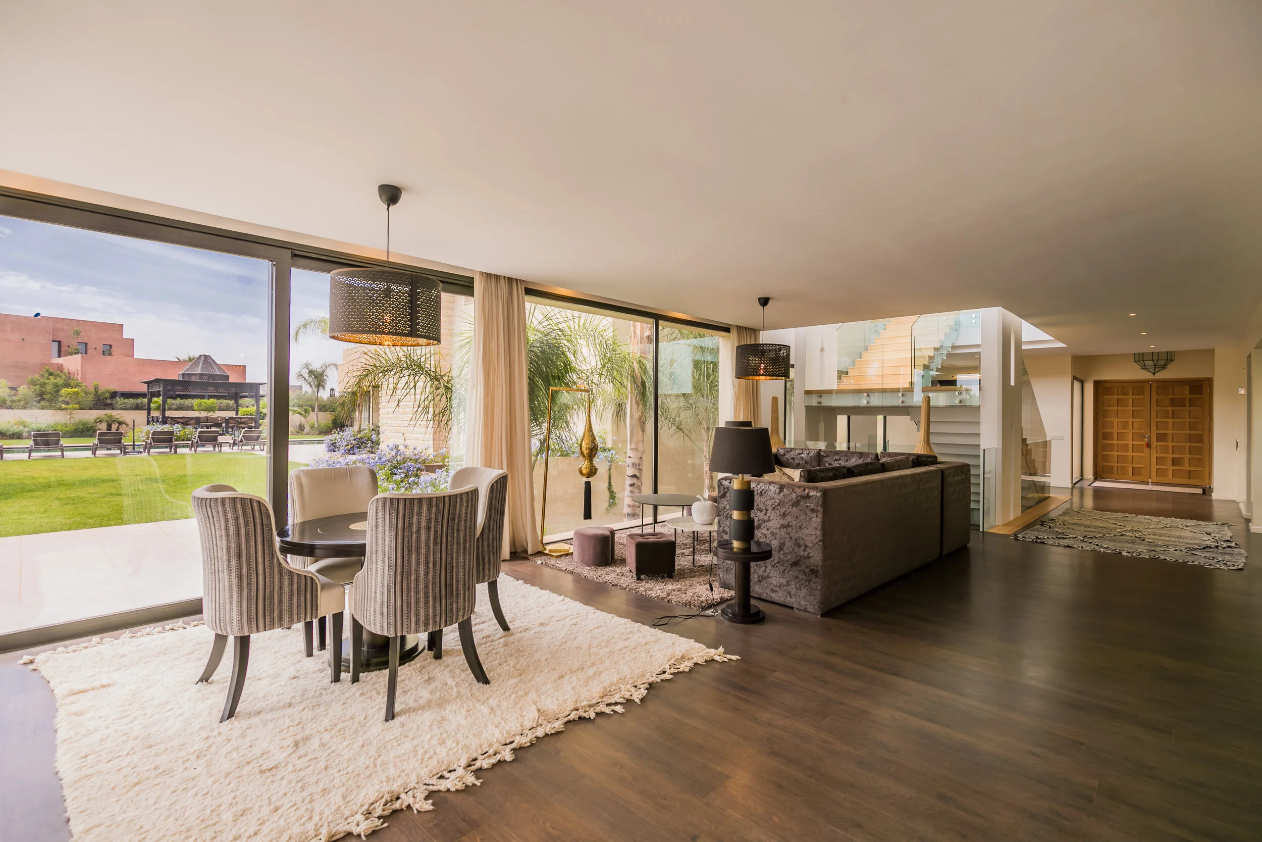 Barnes Mehdi 10-10-19 villa amelkis 4.JPG