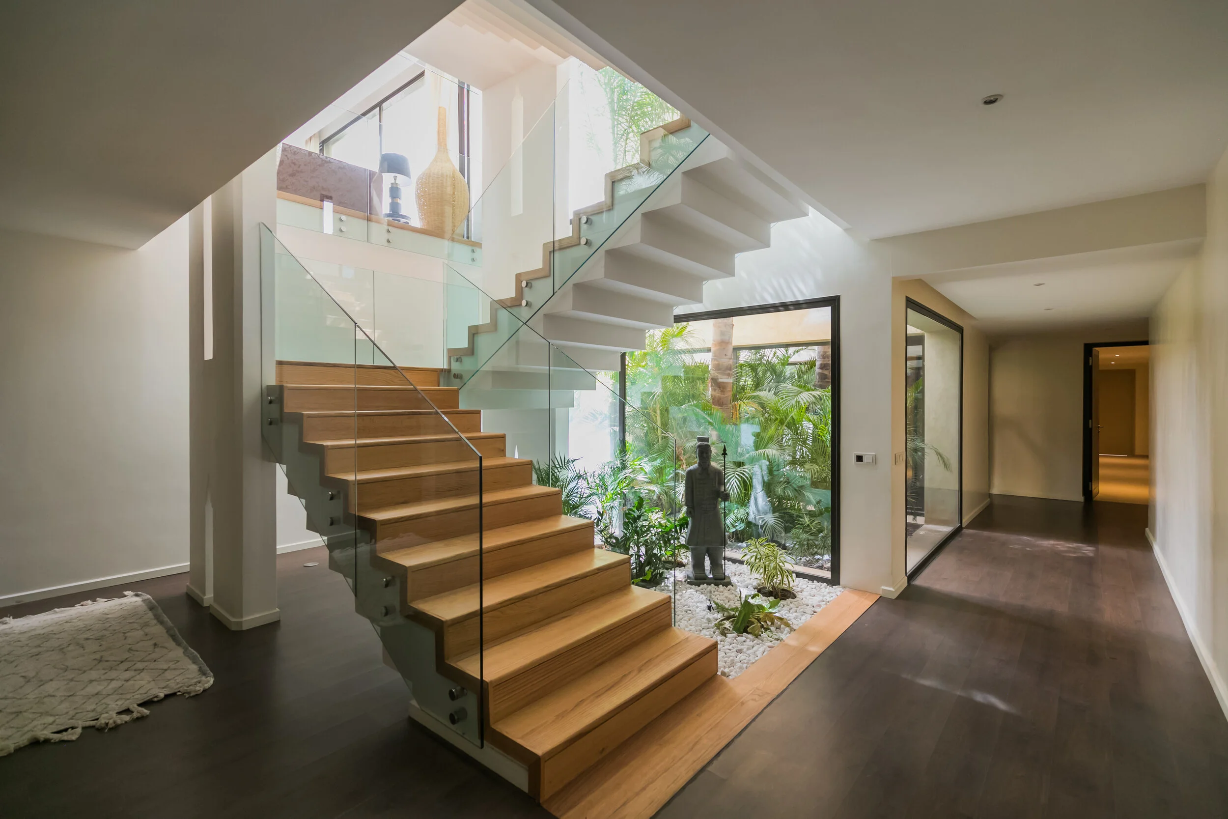 Barnes Mehdi 10-10-19 villa amelkis 28.JPG