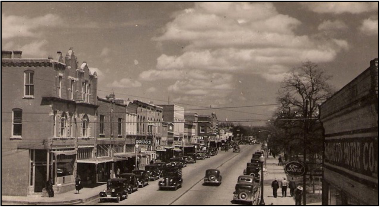 Tahlequah, Oklahoma—old-timey cars on main street